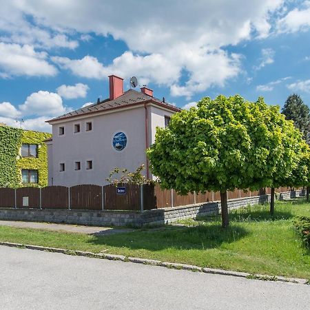 Penzion Leknin Třeboň 外观 照片